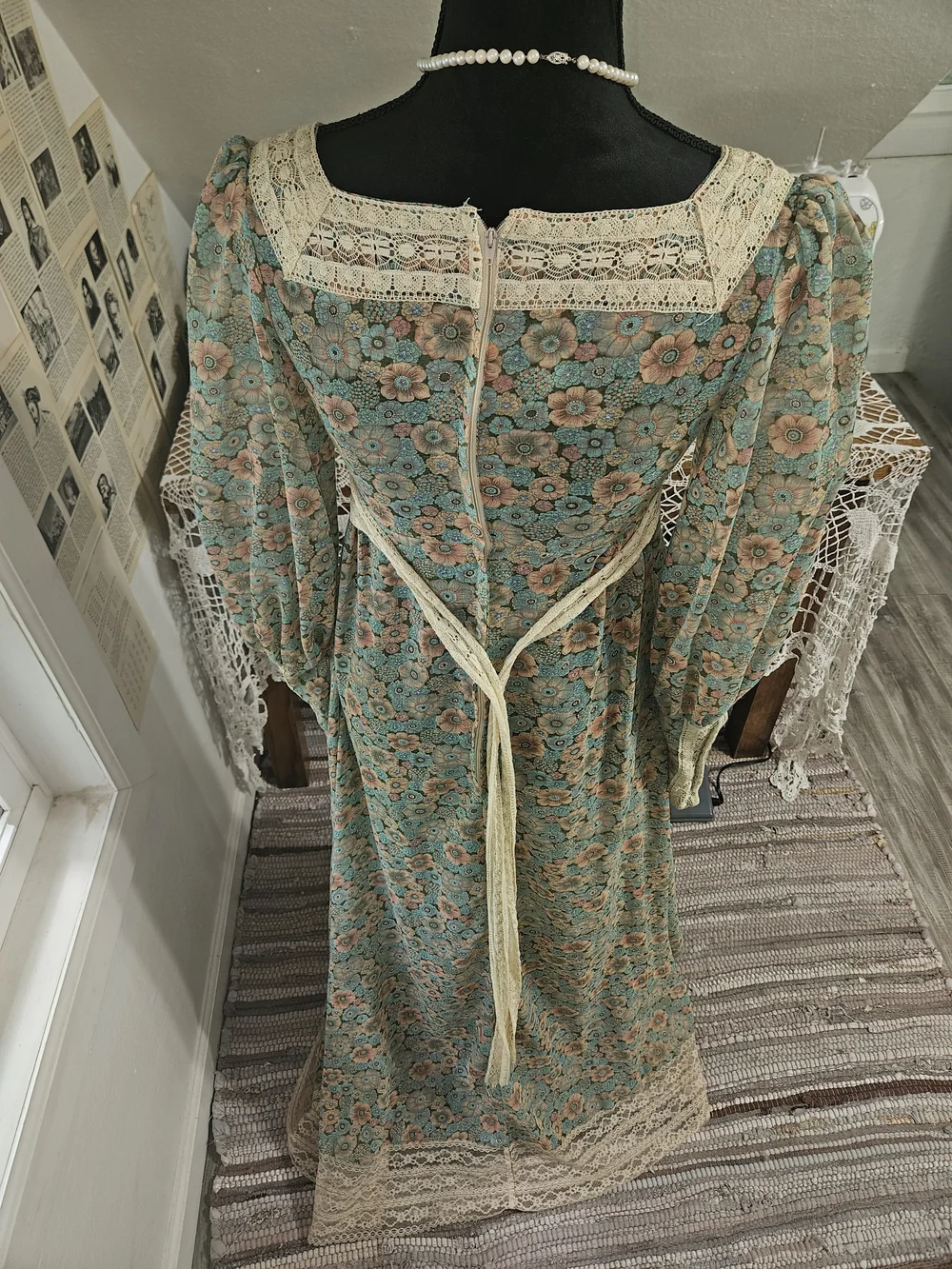 Gunne Sax by Jessica Black Label Sunflower Dress - Picture 5 of 8